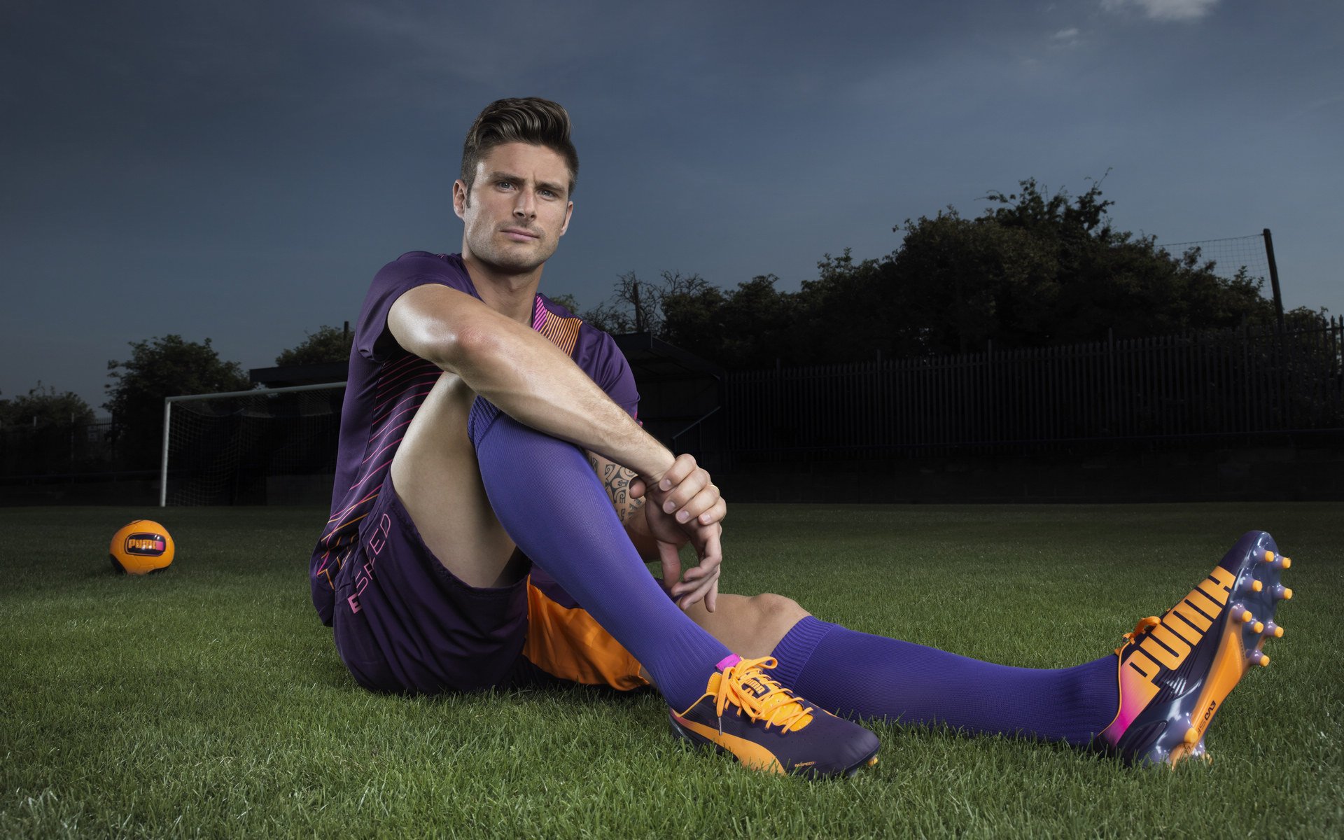 星空体育官方平台-“法甲豪门斗法：战术调整成胜负关键”，德甲豪门足球俱乐部